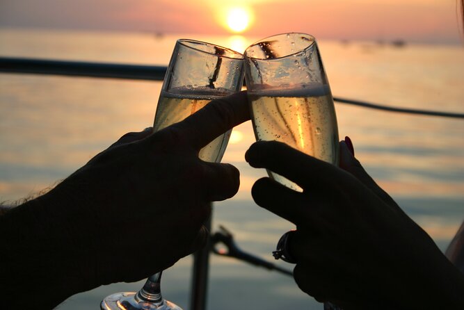 Champagne Dolphin Sail and Reef Snorkel - Who This Tour Is For (and Who Might Want a Different Plan)