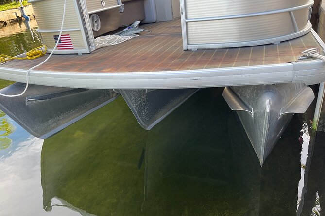 Cudjoe Key, Florida Boat Rental Services - Routes and Anchoring Targets: Picnic Island, Tarpon Belly Island, and Marvin Key