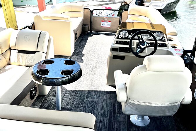 Deluxe Pontoon Boat Rental In Key West - Sunset Watersports and the Deluxe Pontoon Setup
