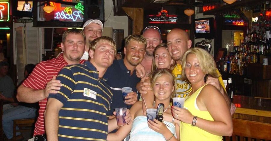 Key West: 2.5-Hour Duval Street Pub Crawl - Guides and the Social Side: Why Humor Matters Here