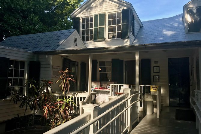 Key West Ghost and Mysteries Guided Tour - Curry Mansion Inn and the millionaires-turned-ghosts vibe