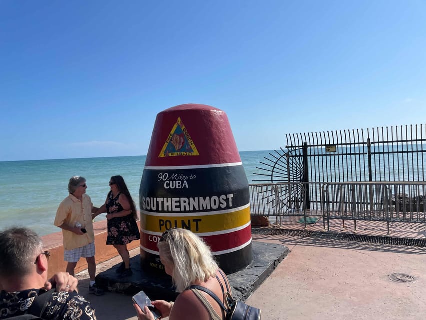 Key West GPS Audio Tour: From Seaside Village to Micro State - Mile Marker Zero: US Route 1 and a Quick Photo Moment