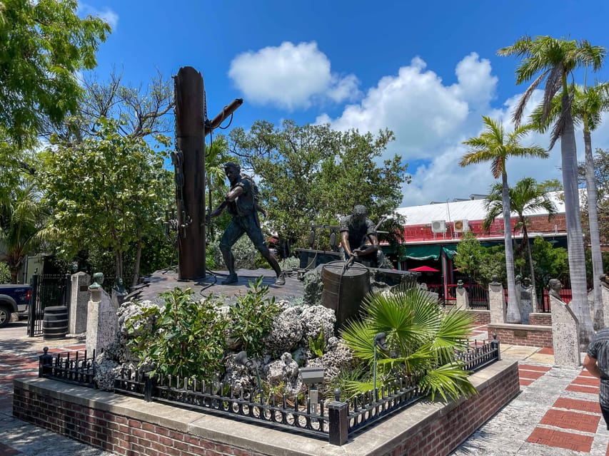 Key West GPS Audio Tour: From Seaside Village to Micro State - Caroline Street: One of Key West’s Oldest Lanes