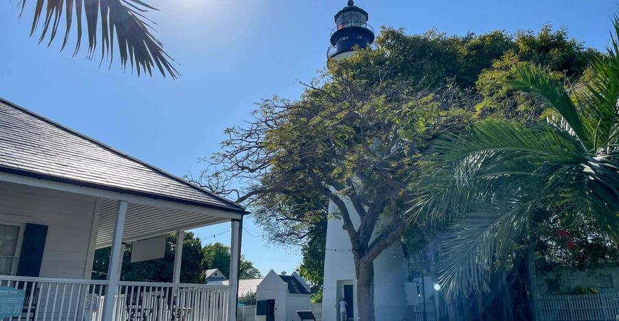 Key West GPS Audio Tour: From Seaside Village to Micro State - Bars and Bites: Captain Tony’s Saloon and Sloppy Joe’s Bar