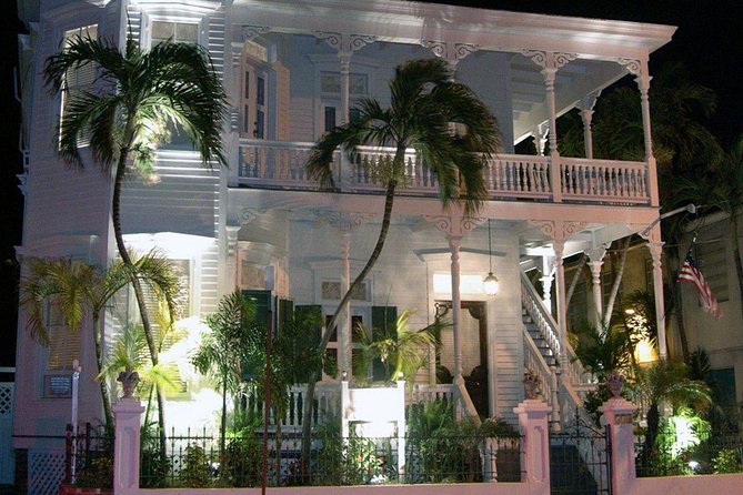 Key West Haunted Pub Crawl and Ghost Tour with Free T-Shirt - 429 Caroline Street and the Porter Mansion photos: the moment you pause