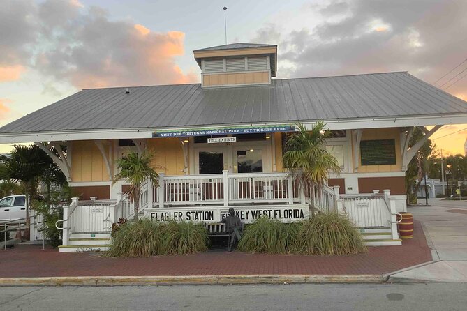 Key West History Audio Guided Walking Tour - End Point at Caroline & Whitehead: Finish Strong, Start Another Plan