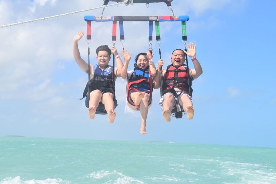 Key West Parasailing at Smathers Beach - What you should know before you go
