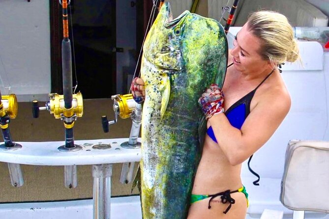 Key West Private Fishing Charters- 4 HRS 36 FT HATTERAS COWBOY - The Crew Difference: Sam with Jess, AJ with Shaun, Chris with Will