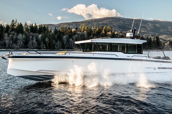 Key West Private Luxury Charter Rental: Boat Tour with Captain - Key West luxury charter: what you should notice right away