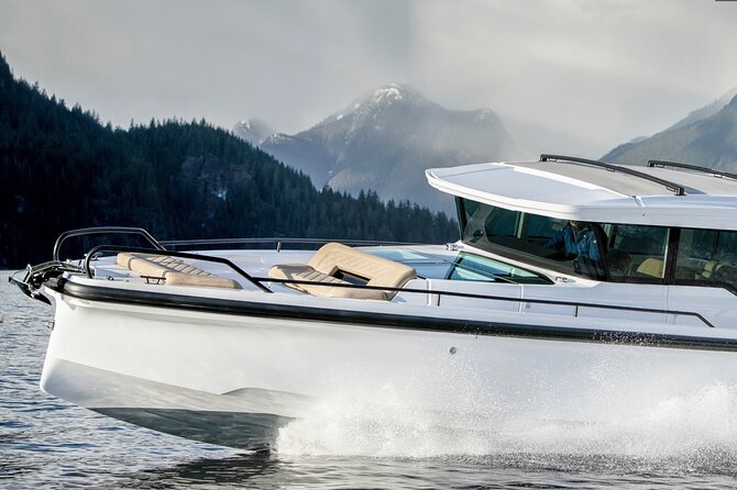 Key West Private Luxury Charter Rental: Boat Tour with Captain - From sandbars to Dry Tortugas: what each outing style feels like