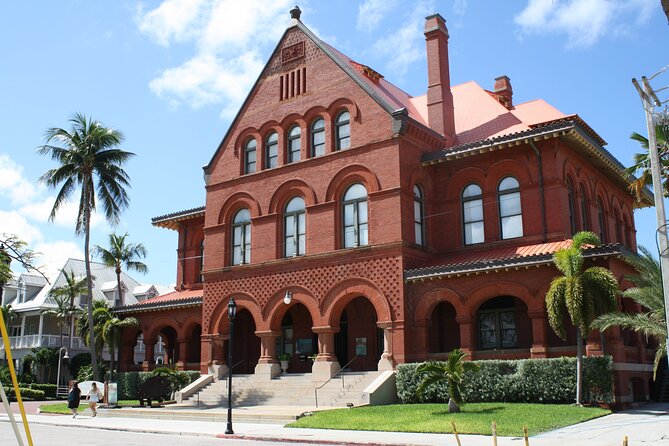 Key West’s Old Town Treasures: A Self-Guided Audio Tour - Why a GPS Audio Walk Beats Group Tours in Old Town Key West