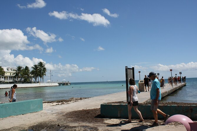 Key West’s Old Town Treasures: A Self-Guided Audio Tour - Truman’s Little White House and the Key West political twist