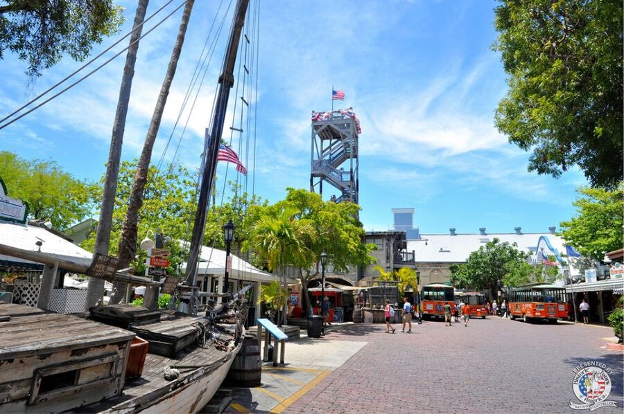 Key West Shipwreck Treasure Museum Tickets - First stop: Mallory Square timing and where to park