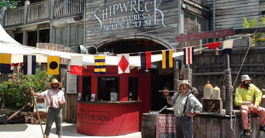 Key West Shipwreck Treasure Museum Tickets - The 64-pound silver bar: the most memorable hands-on moment