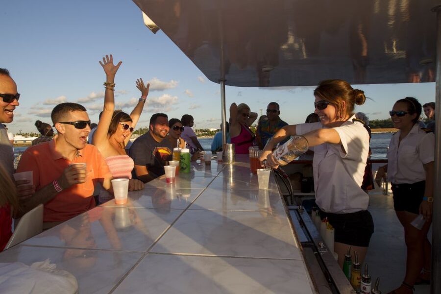 Key West: Sunset Dinner Cruise with Open Bar & Live Music - What You’re Really Paying For: Value in a $92 Dinner-Plus-Boat Package