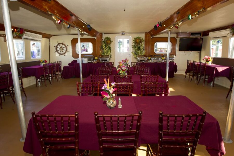 Key West: Sunset Dinner Cruise with Open Bar & Live Music - Dinner in the A/C: What the Tropical Buffet Actually Looks Like