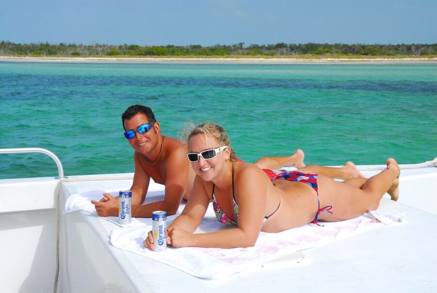Key West: The Ultimate Do It All Watersports Experience - Food, drinks, and the alcohol timing rules