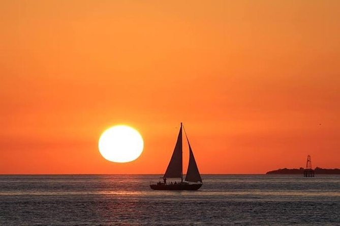 Private Key West Sunset Sail - Light Refreshments, Soft Drinks, and Bottled Water: Simple, Enough, and Convenient