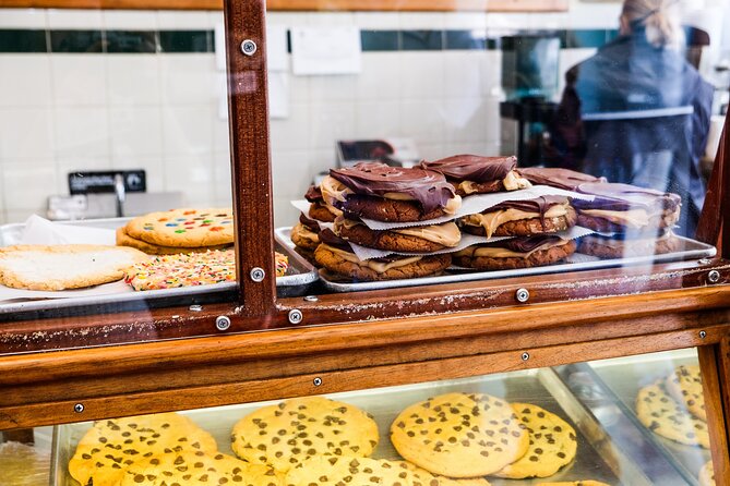 Sweet Treats of Key West: A Tasty Walking Tour of Old Town - Timing, Pacing, and Group Size (Up to 20)
