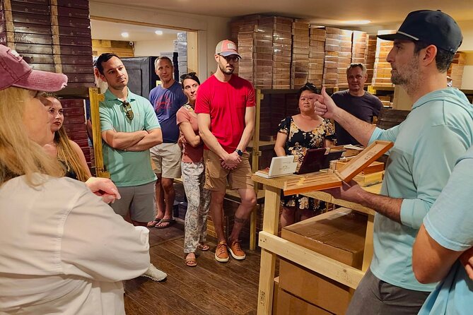 The Hemingway Experience in Key West - Rodriguez Cigar Factory: what you see is more important than what you hear